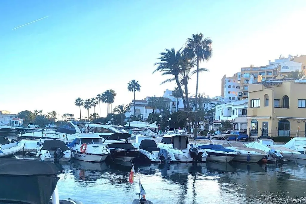 Casita Junto Al Mar En El Puerto De Cabopino Villa Marbella